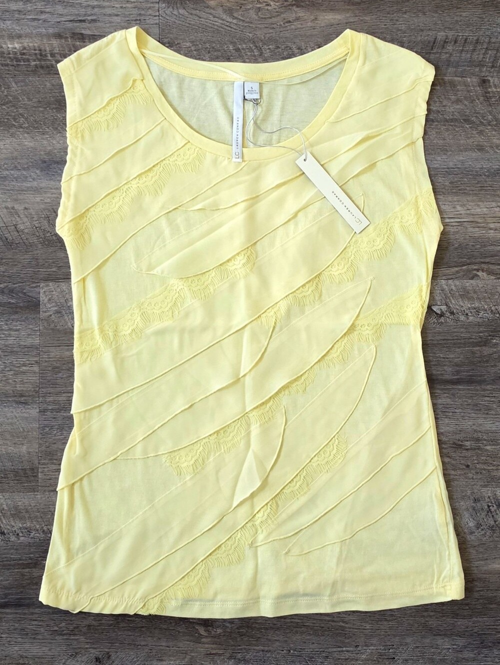 NWT LC Ruffle/Lace Tank